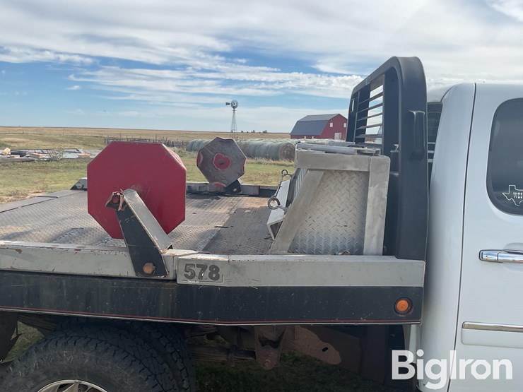 2012-gmc-sierra-3500-image-19