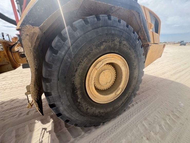 2019-volvo-a60h-image-30