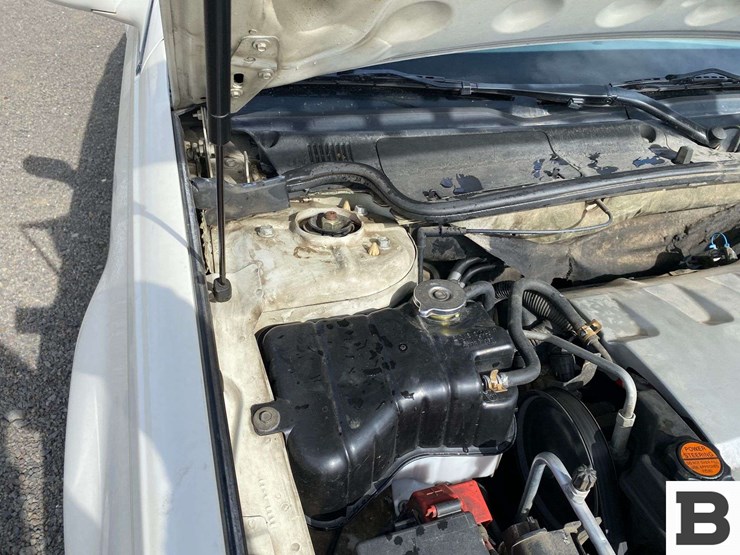 2000-cadillac-deville-sedan-image-33