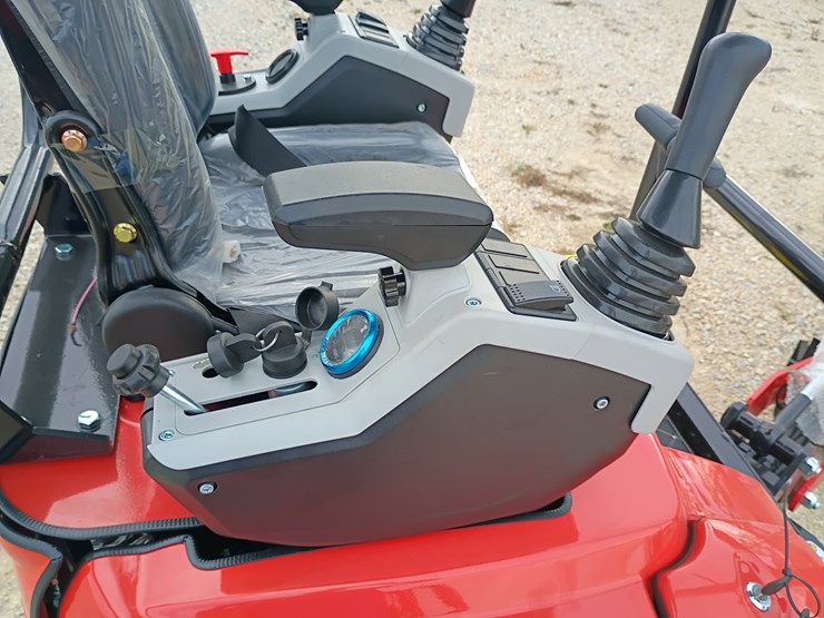 #l57-010-•-2025-tpm-20k-mini-excavator-(diesel)-image-13