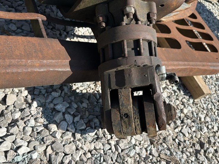 2003-timberpro-tf820e-image-76