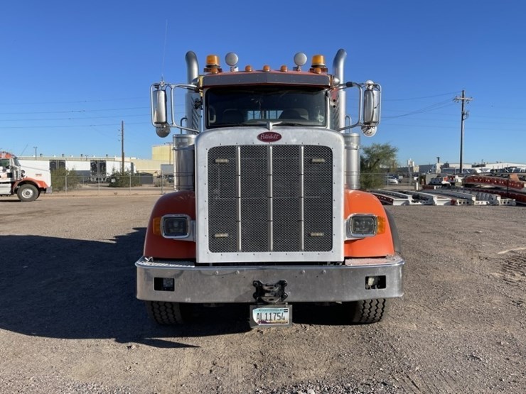 2018-peterbilt-367-image-8