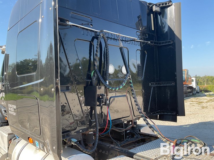 2015-international-prostar-image-13