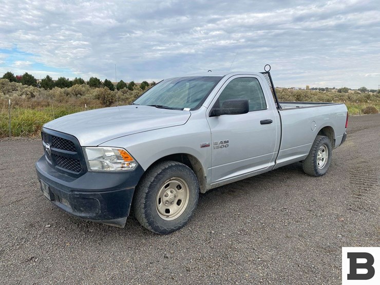 2018-ram-1500-pickup-image-1