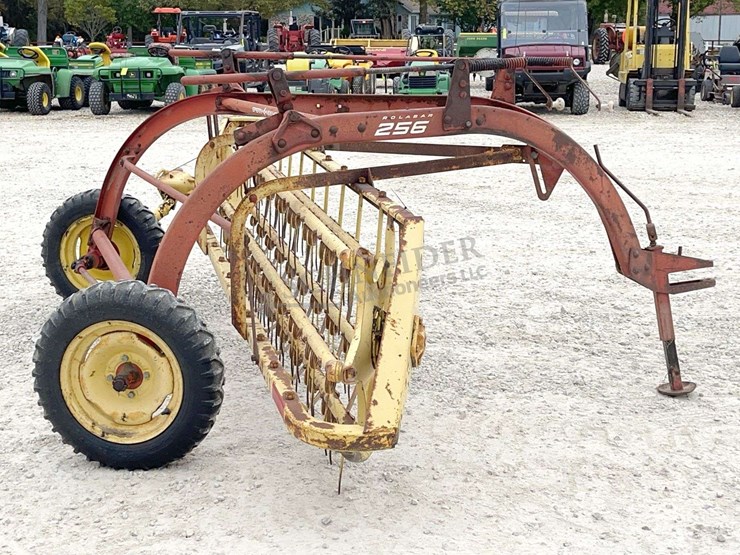 new-holland-256-image-6