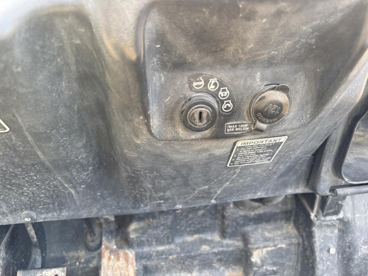 2017-kubota-rtv-x900-image-15