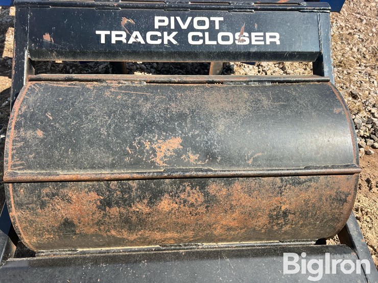 industrias-america-36r-track-closer-image-13