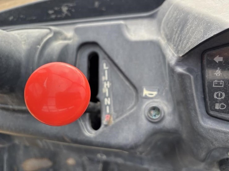 2019-kubota-rtvx1140-image-15