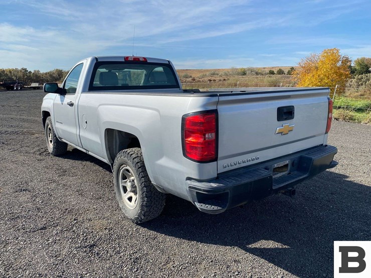 2017-chevrolet-silverado-1500-image-3