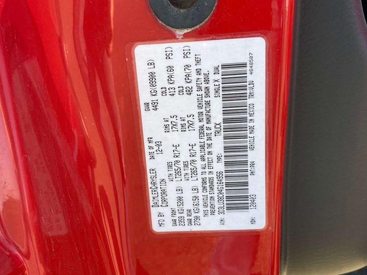 2004-dodge-ram-3500-image-36