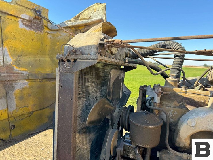 1969-mack-boom-truck-image-52