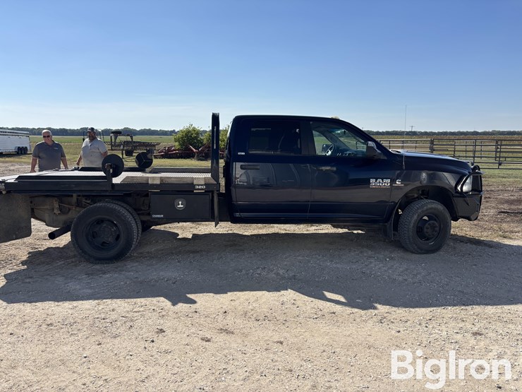 2014-ram-3500-slt-image-4