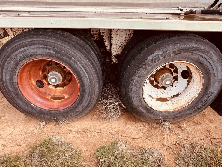 ledwell-feed-trailer-image-6