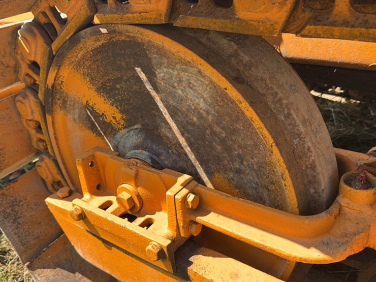 1979-case-450b--image-13