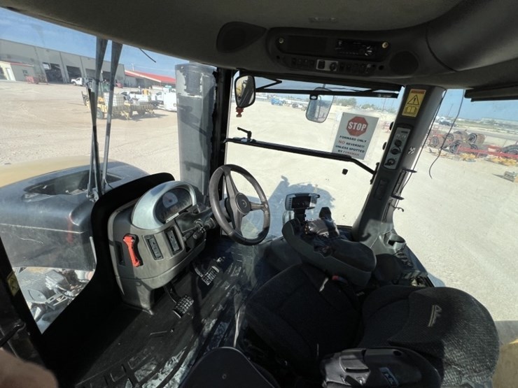 2016-challenger-mt965e-image-41