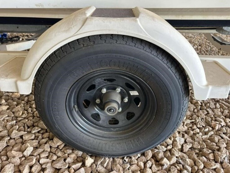 2005-bayliner-195br,-inboard-mercruiser-boat-image-17