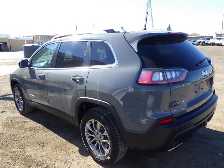 2019-jeep-cherokee-image-4