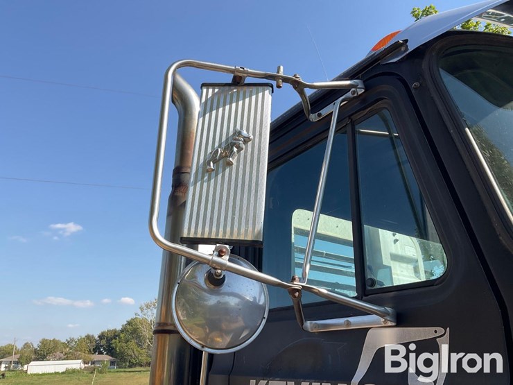 1993-mack-ch613-image-14