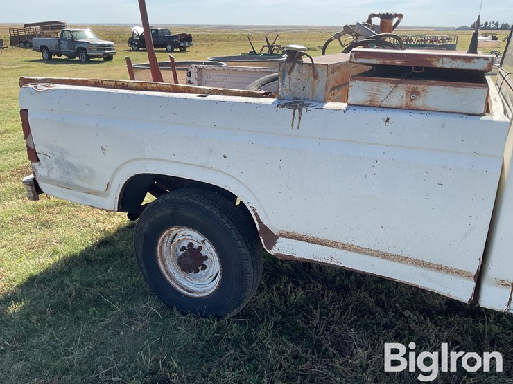 1984-ford-f250-image-16