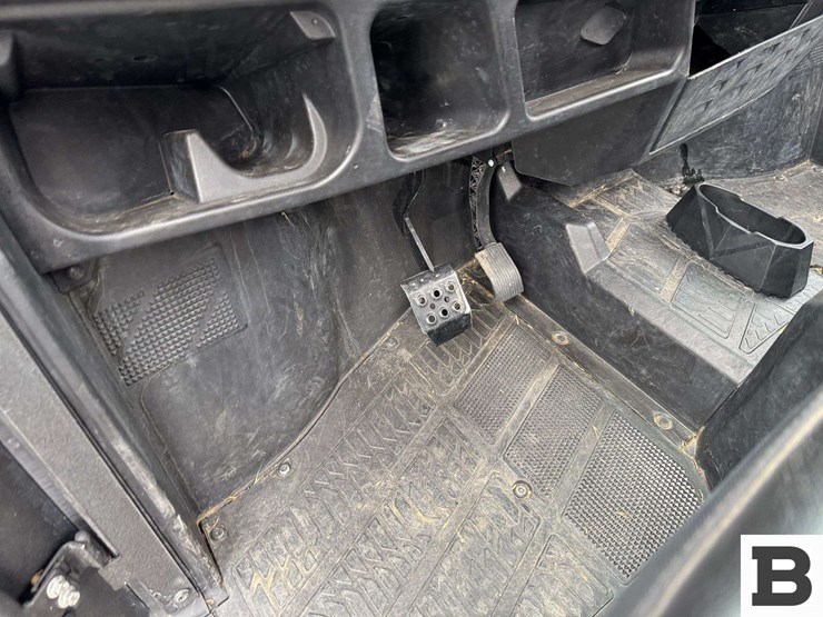 2014-polaris-ranger-xp-image-28