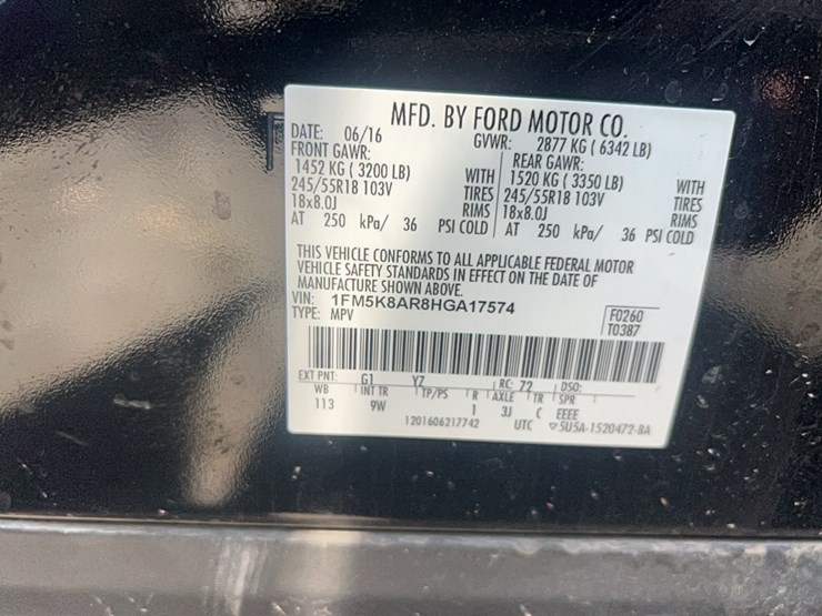 2017-ford-explorer-image-10