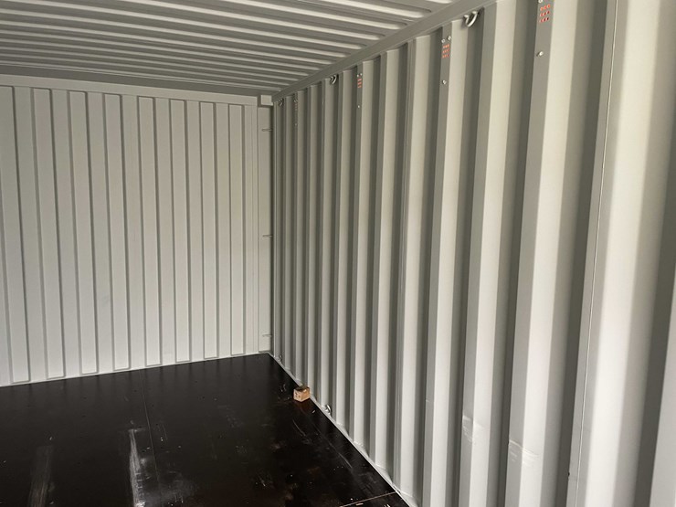 #1385-•-20'-shipping-container-(of)-image-23