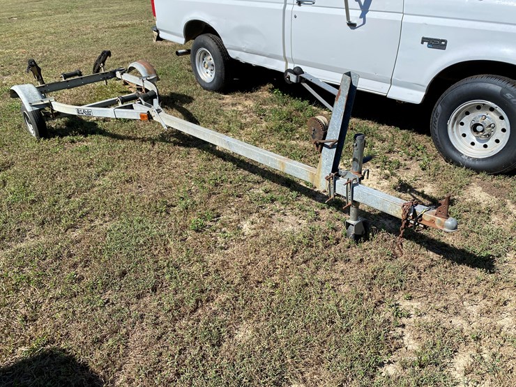 #39-•-#125-•-lil-rider-boat-trailer-image-1