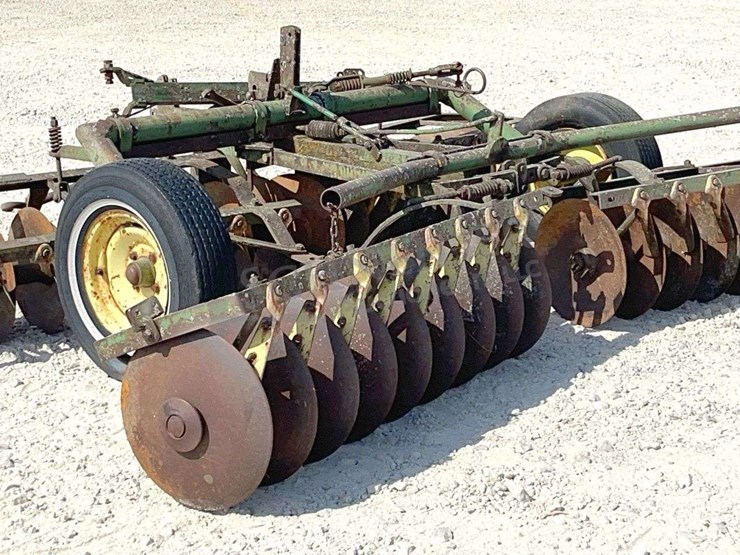 john-deere-10-image-6