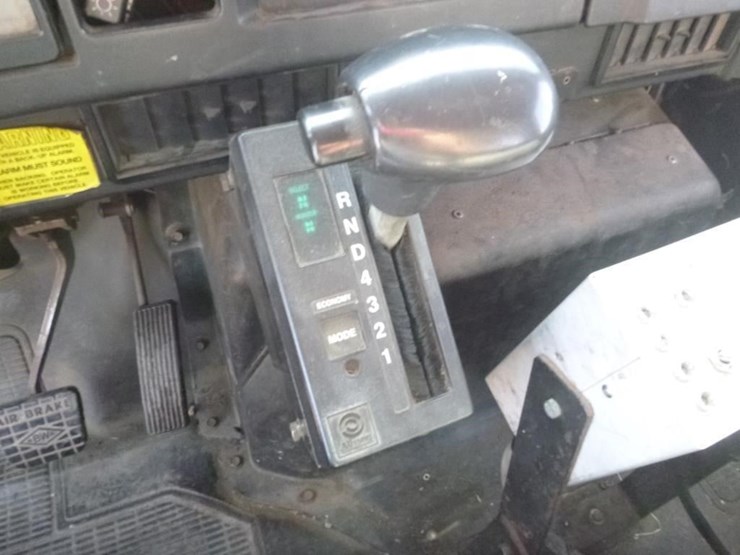 1995-international-4700-image-14