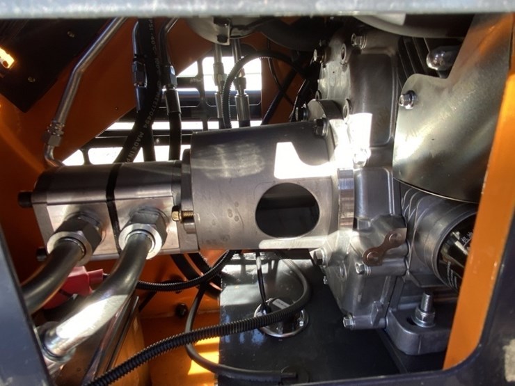 2025-kylin-ky380-mini-compact-track-loader-image-15