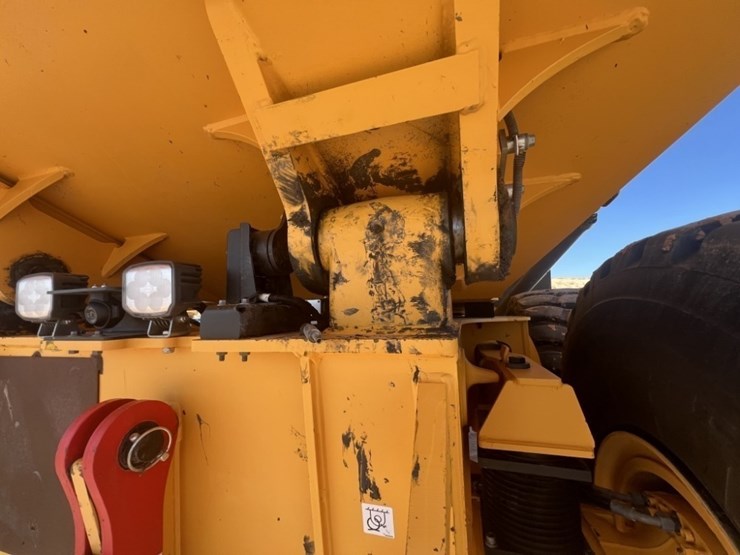 2020-volvo-a60h-image-29