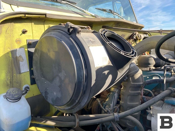 1995-international-4900-image-56