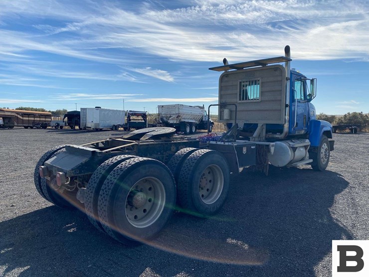 1995-mack-ch613-image-6