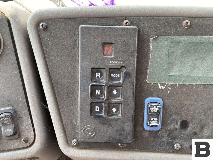 2003-bluebird-all-american-image-34