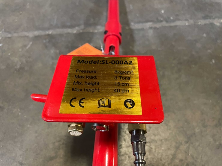 #8531-•-pneumatic-3-ton-lift-capacity-air-jack-(pr12)-image-6