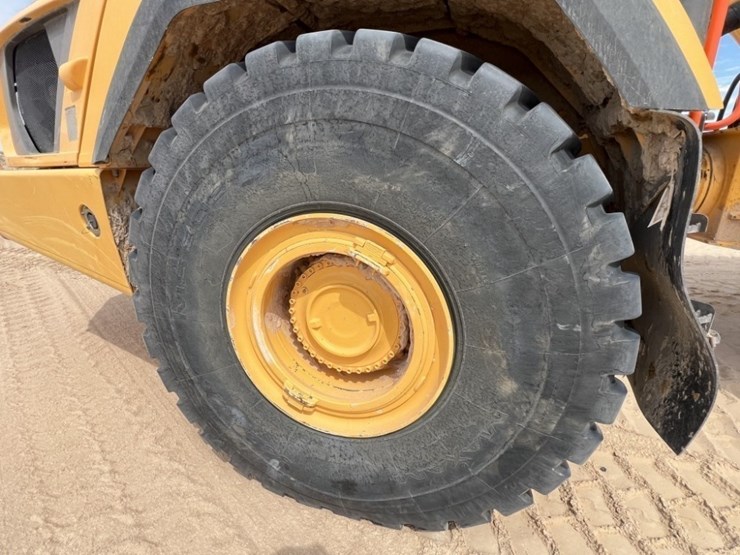 2020-volvo-a60h-image-10