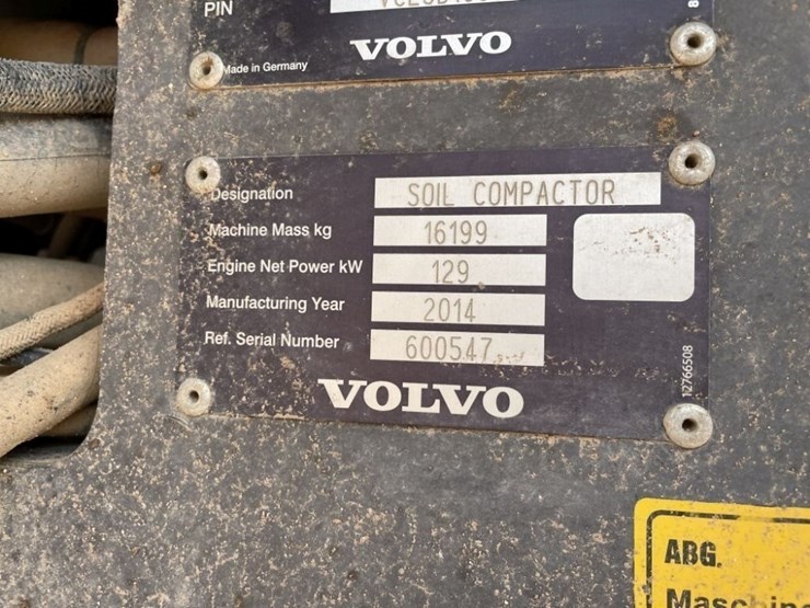 2014-volvo-sd160-vibratory-roller-image-25