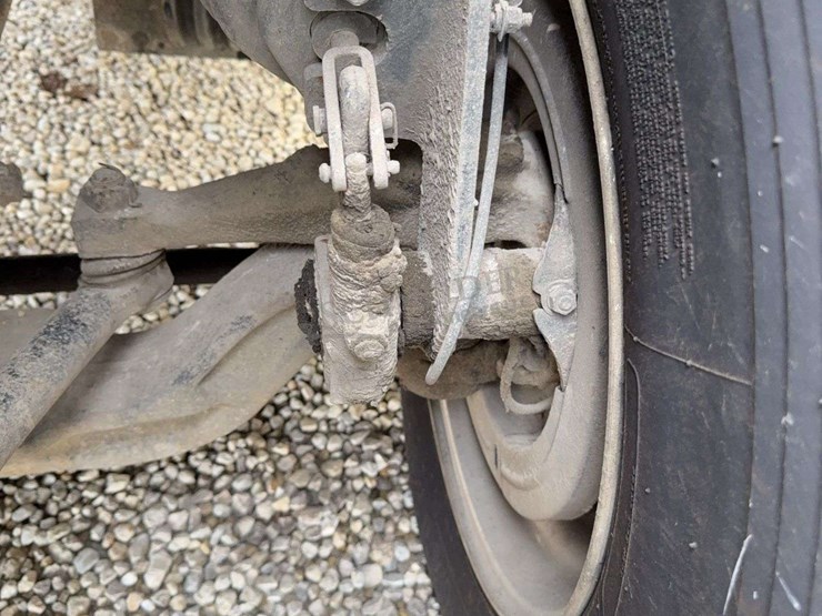 2012-freightliner-cascadia-113-image-54