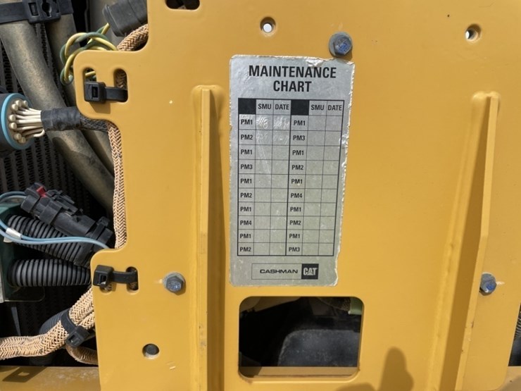 2018-caterpillar-cp56b-image-18