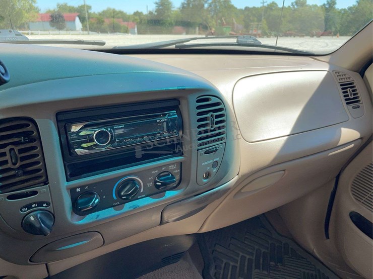 1999-ford-f150-image-40