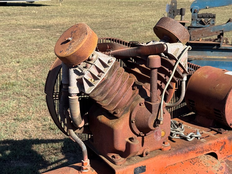 #31-•-#250-•-air-tank-with-compressor-motor-image-2