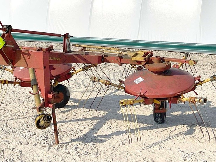 new-holland-254-image-2