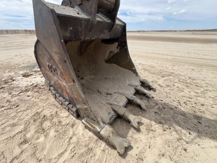 2018-deere-670g-lc-image-13