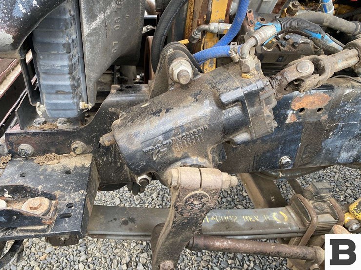 2003-peterbilt-330-image-21