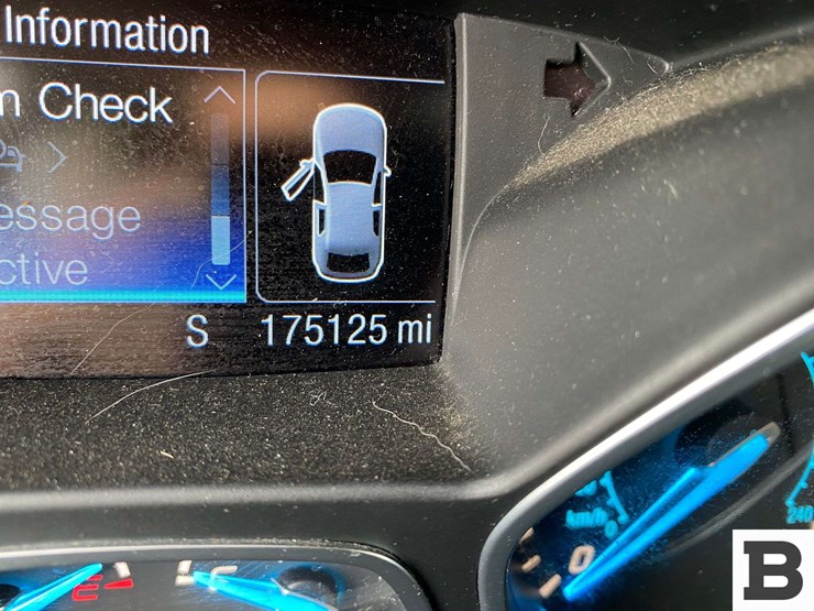 2015-ford-escape-image-29