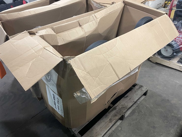 #8621-•-new-can-am-seat-(f)-image-8