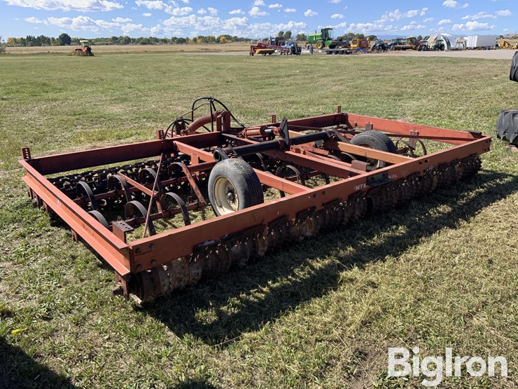 international-315-image-7