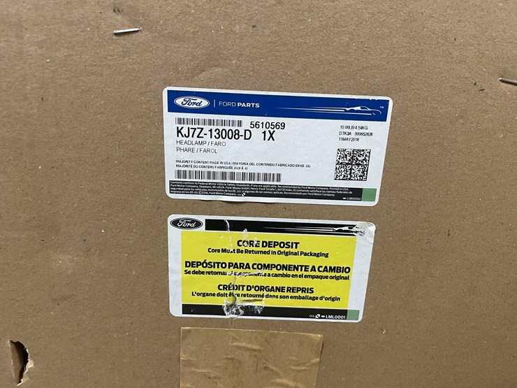 #8606-•-lincoln-suv-headlights-(pr12)-image-26