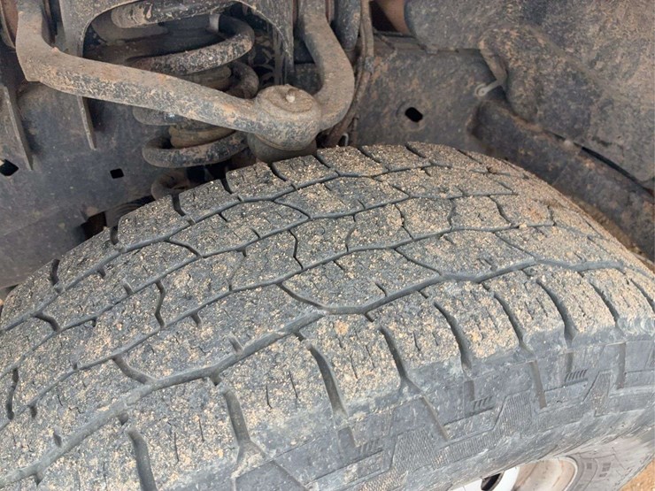 2016-ford-f150-xl-image-20