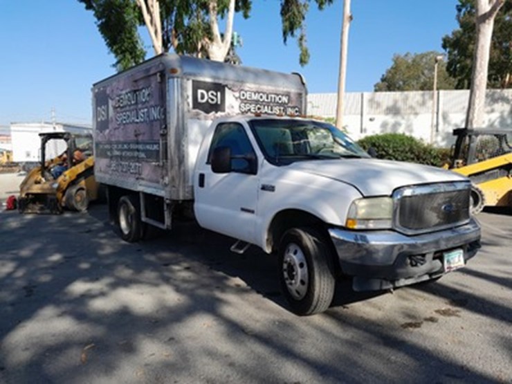 2004-ford-f550-image-1